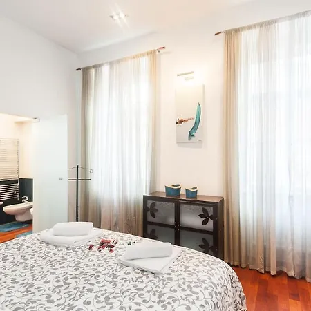 公寓 ★5 Star Living-amazing 2bed|2bath Apt-old Town Sq *